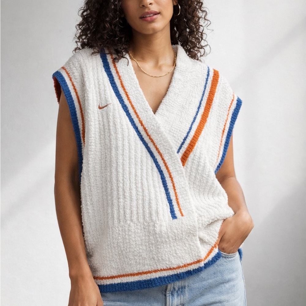 NWT Nike Sportswear Chenille Knit Sweater Vest V-Neck Striped Size S‎